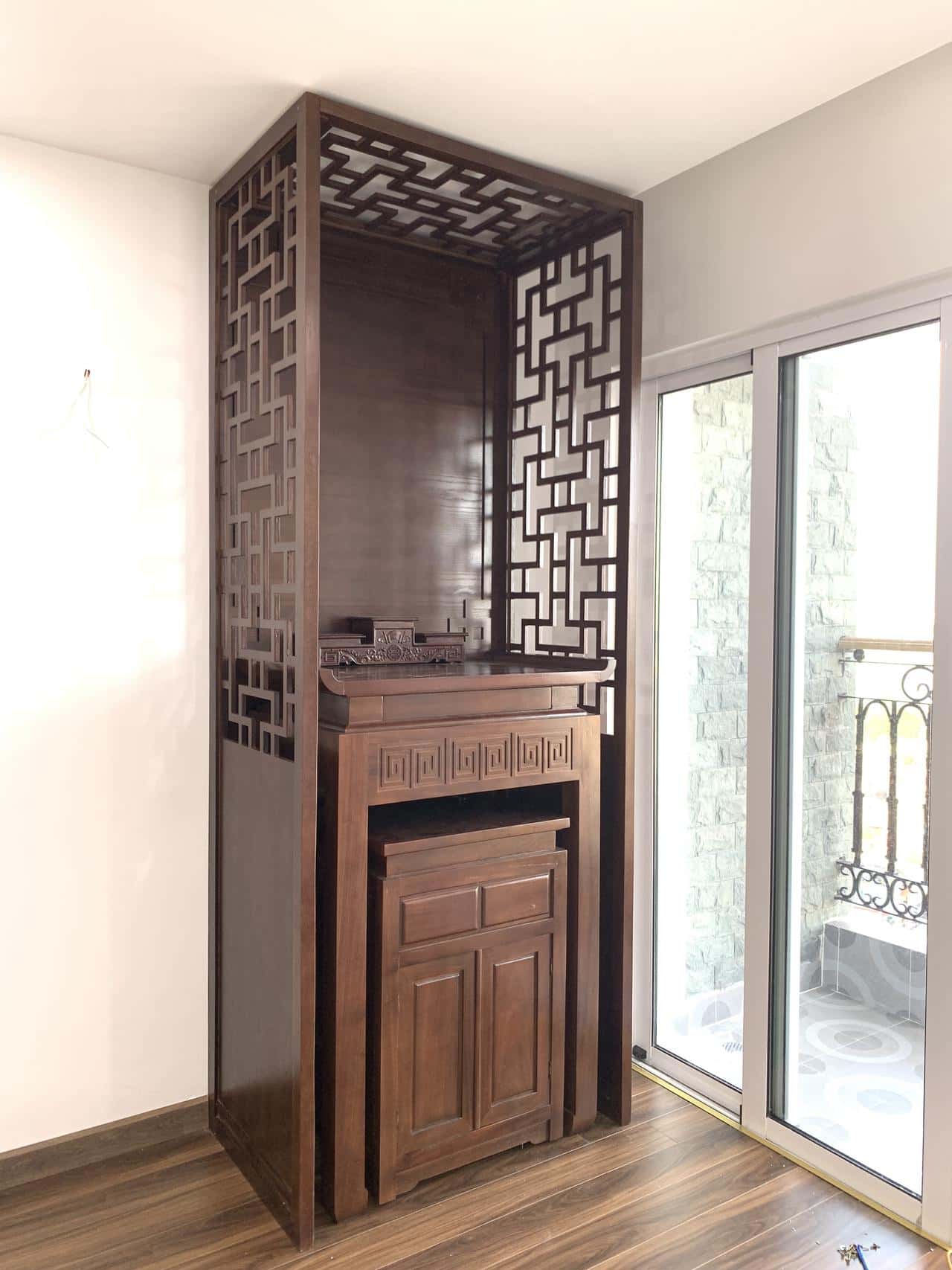 Bàn thờ gỗ tự nhiên hiện đại đẹp - ảnh thu nhỏ 4