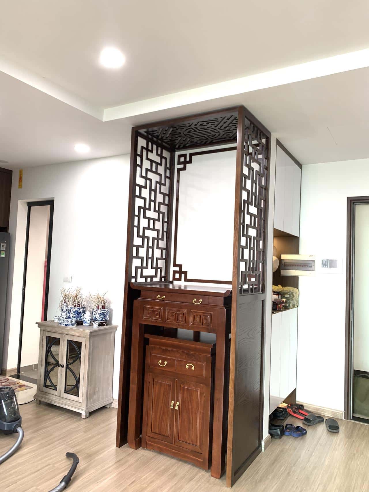 Bàn thờ hiện đại giá rẻ - ảnh thu nhỏ 4