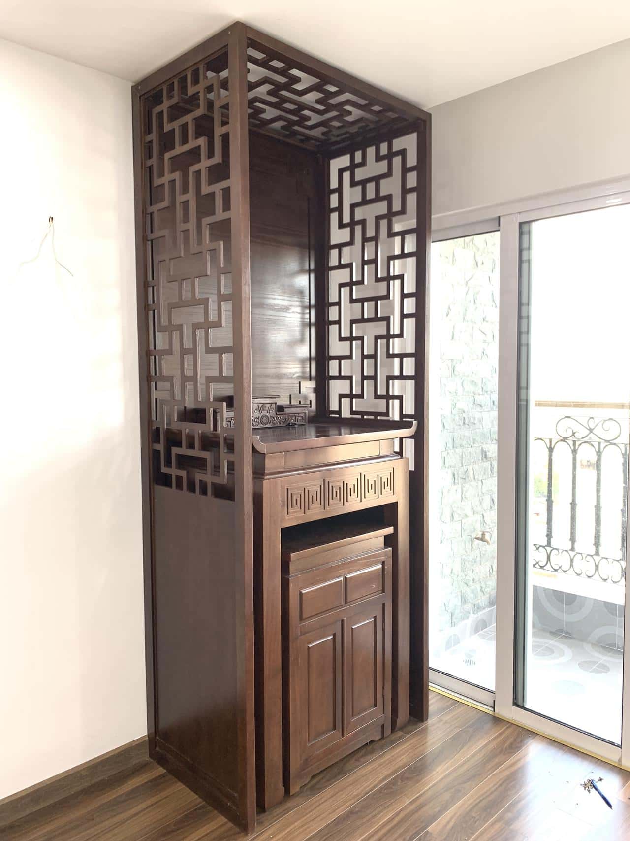 Bàn thờ gỗ tự nhiên hiện đại đẹp - ảnh thu nhỏ 2