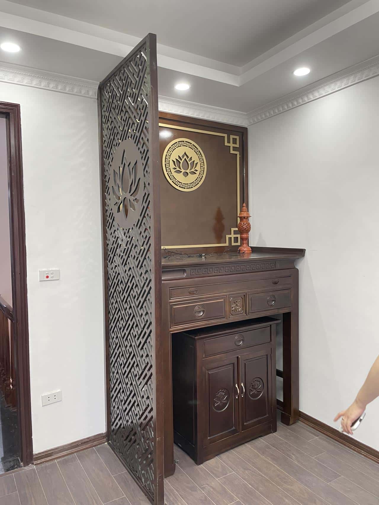 Bàn thờ Thịnh Phát giá tốt - ảnh thu nhỏ 2