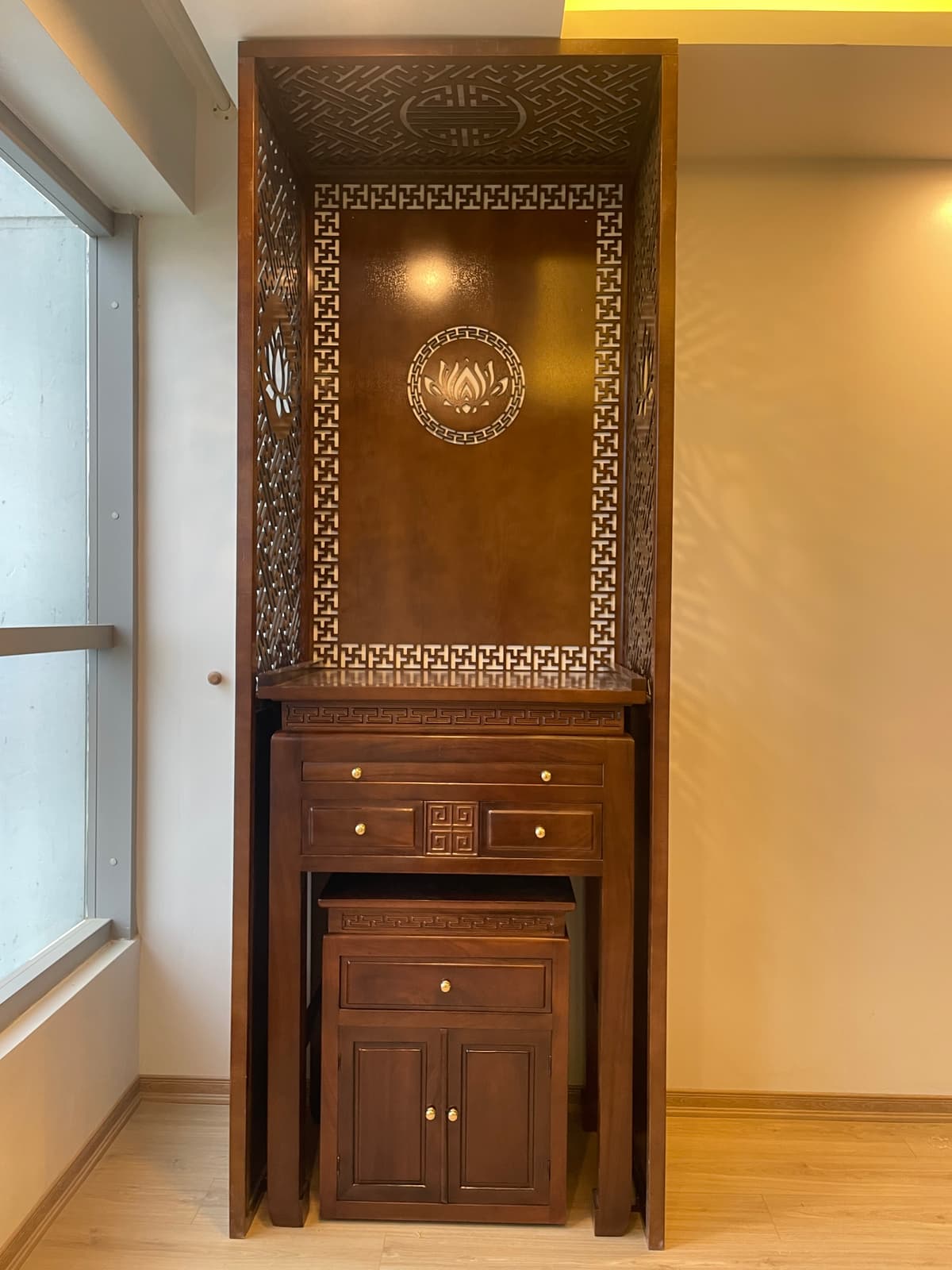 Bàn thờ gỗ Thịnh Phát