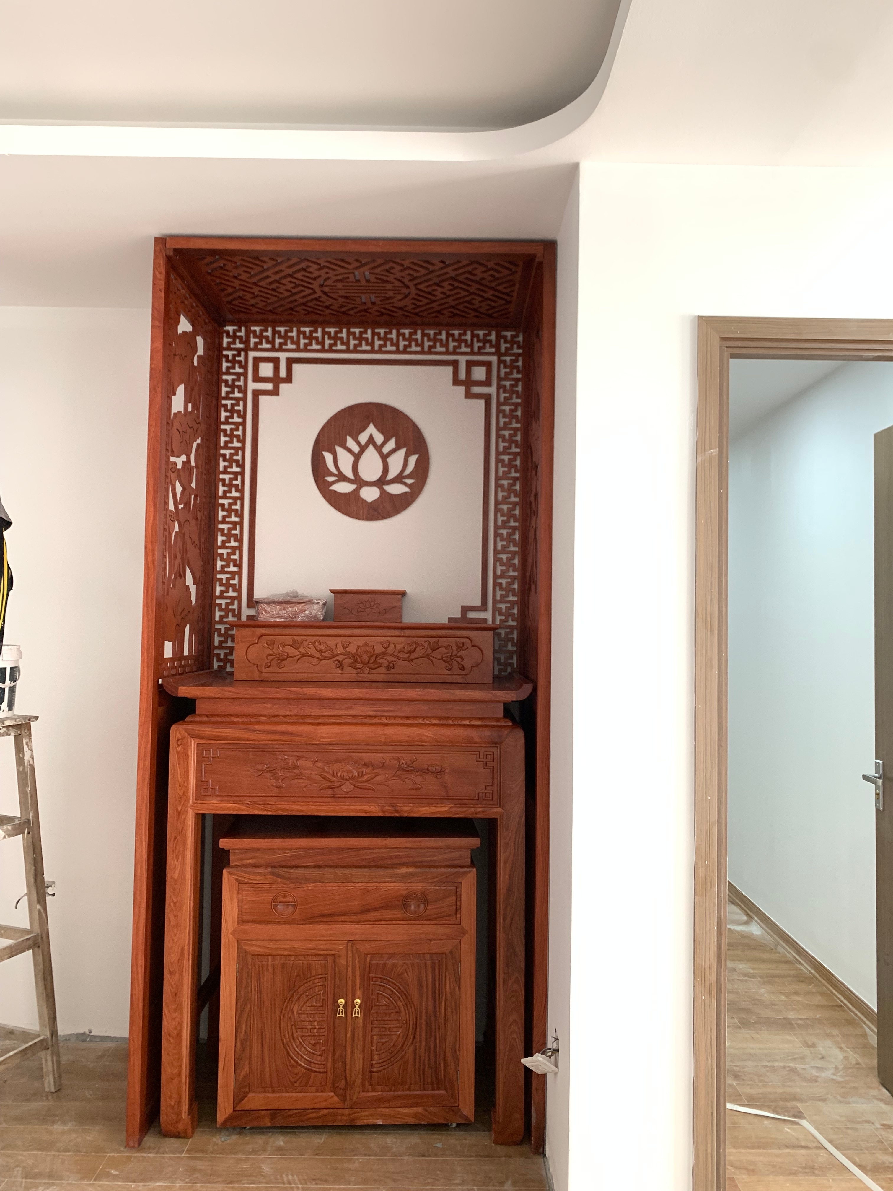 Bàn thờ gỗ đẹp Thịnh Phát MDT20014